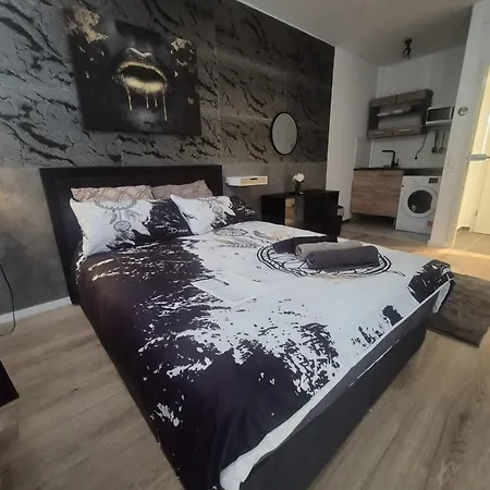 Citynest O5 Apartment