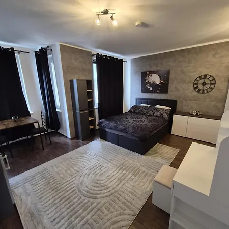 Apartment Citynest O5 *